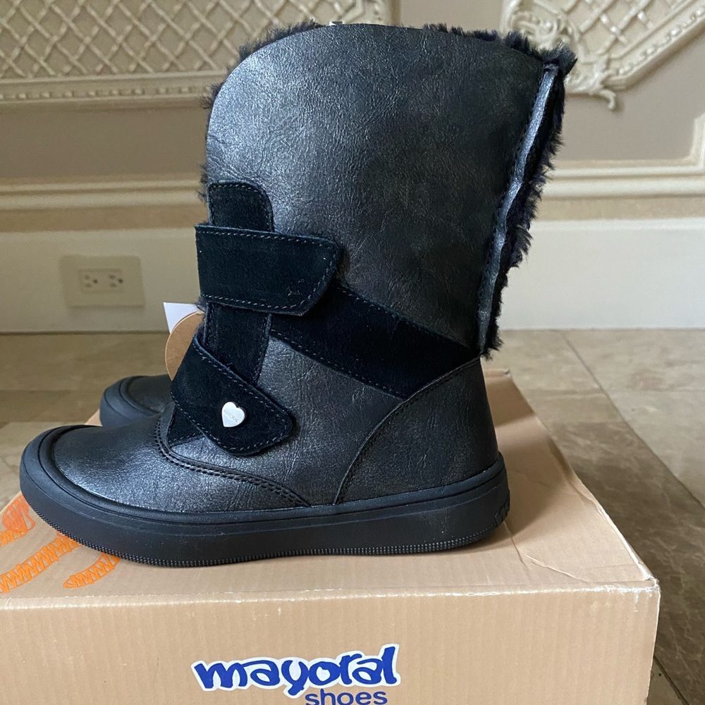 Mayoral Girl's Faux Fur Boots Black, size 31, US 1Y